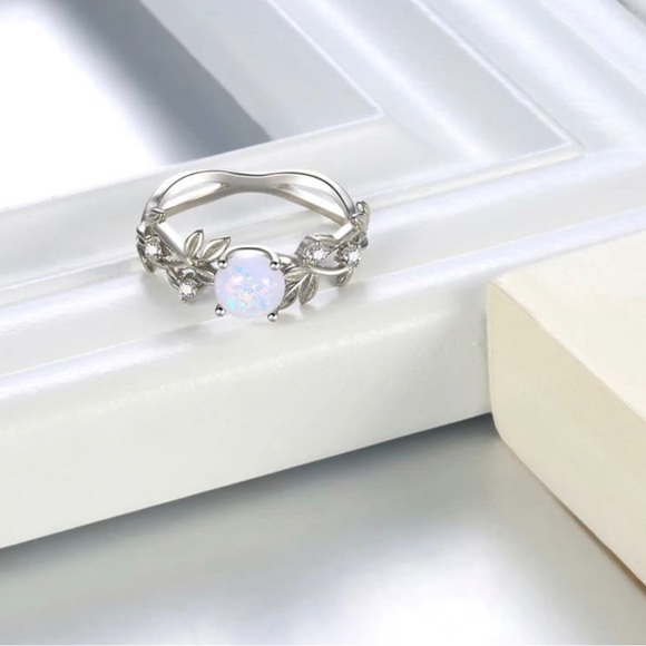 Opal & Leaves Stainless Steel Ring - Picture 5 of 7